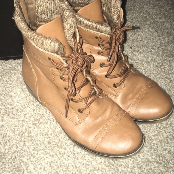 Fall booties - Picture 2 of 3